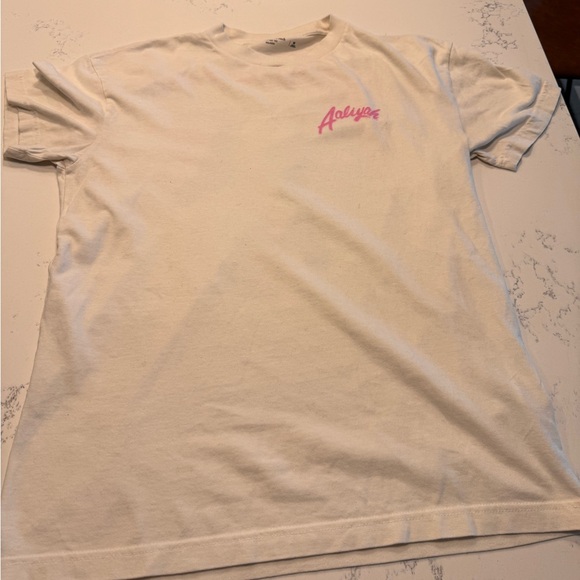 A&F Aaliyah graphic short sleeve shirt set - Picture 2 of 12